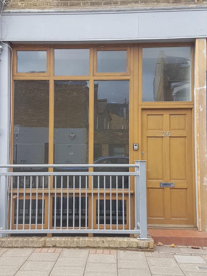 Between The Commons London Exterior photo